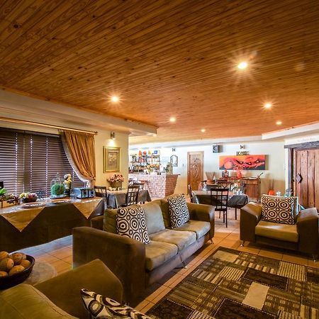 Aber Jetz Guesthouse Понгола Екстер'єр фото