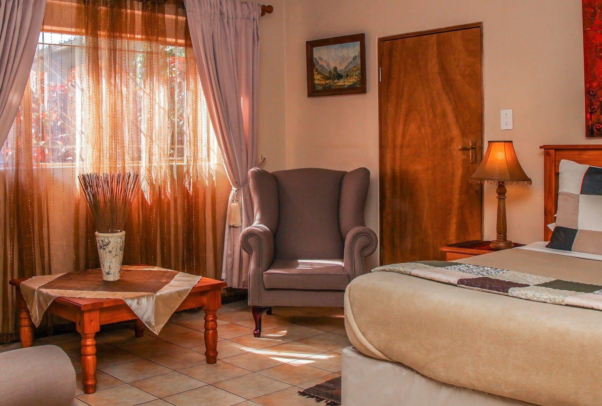Aber Jetz Guesthouse Понгола Екстер'єр фото